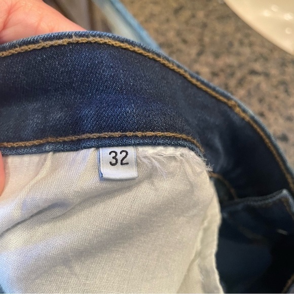 Hudson Mid Cropped Jeans  Raw Hem In Size 32 - Picture 7 of 7